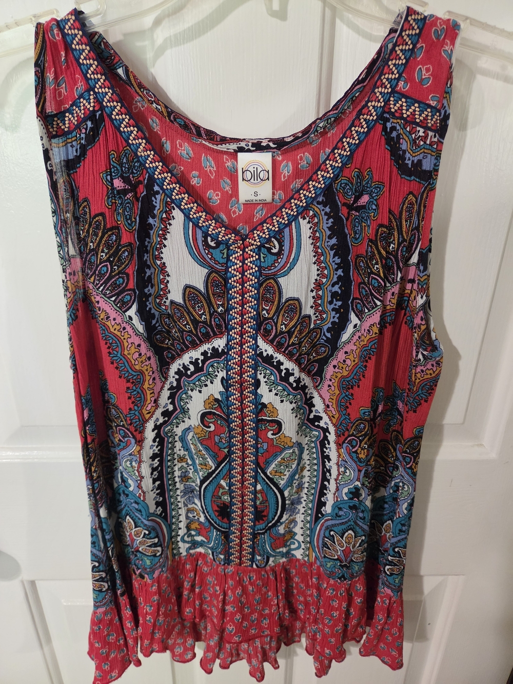 Bila Pink Coral Paisley Print Sleeveless Blouse